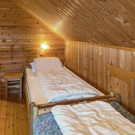 2 Bedroom Beautiful In Frosta Holiday home *