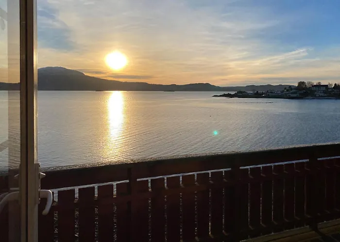 2 Bedroom Beautiful In Frosta Rota
