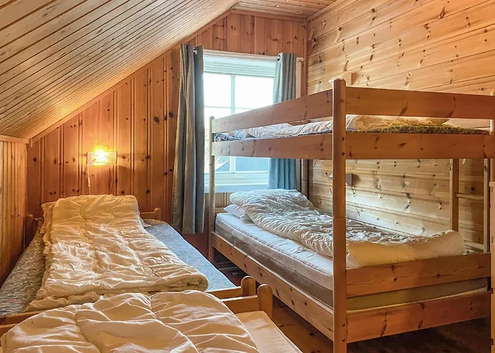 2 Bedroom Beautiful In Frosta Feriehus Rota